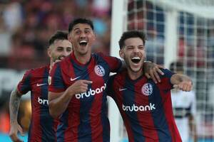 [VIDEO] San Lorenzo ganó con goles de un paraguayo y es puntero en Argentina