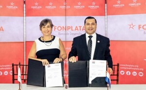 Firman contrato de préstamo para construir línea 220 kV en el Chaco