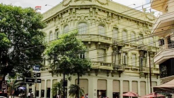 Burda maniobra para concesión del seguro vip en Ministerio de Hacienda