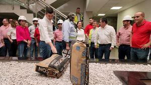 Transferencia de acciones de Cartes genera dudas en sistema financiero