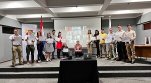 Diario HOY | Academia de formación pretende encontrar líderes políticos y públicos íntegros