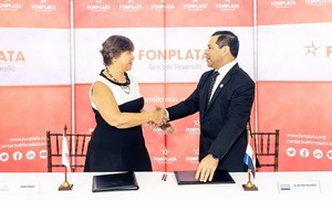 Firman acuerdo de financiamiento para construcción de línea de transmisión al Chaco paraguayo | 1000 Noticias