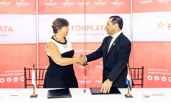 Firman acuerdo de financiamiento para construcción de línea de transmisión al Chaco paraguayo | 1000 Noticias