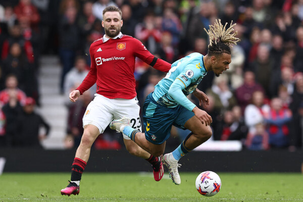 Versus / Manchester United empató sin goles con el colero de la Premier y se aleja de los primeros lugares
