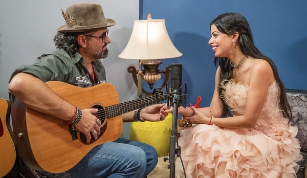Diario HOY | Muy Enamorada, Norma Friedmann invita a “querer bonito” con doble lanzamiento musical