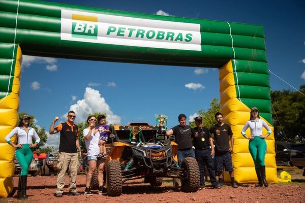 Otazo-Elizeche en lo más alto del podio en el “Desafio Paraguari”