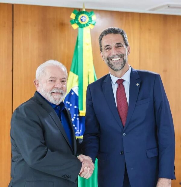 Lula firmó decreto de nombramiento del nuevo director general de Itaipú - Economía - ABC Color
