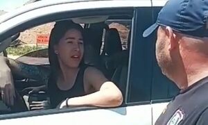 (VIDEO)Supuesta asistente fiscal andaba en camio robada y quiso zafar de controles