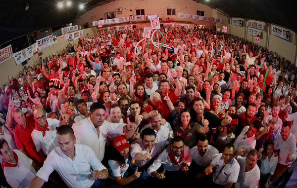 “No quiero solo ganar, quiero que arrasemos en Itapúa”, expresó Santiago Peña