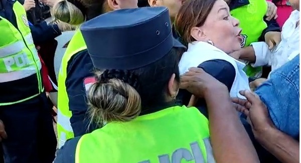Incidentada manifestación en San Pedro | 1000 Noticias