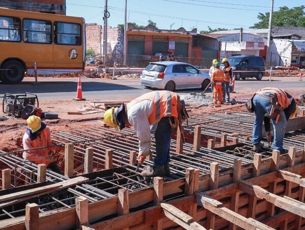 La deuda pública será un desafío para el nuevo gobierno, dice exministro · Radio Monumental 1080 AM