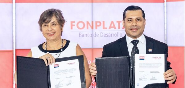 La Ande firma un contrato de préstamo con Fonplata para construir línea de transmisión eléctrica en el Chaco paraguayo - Revista PLUS