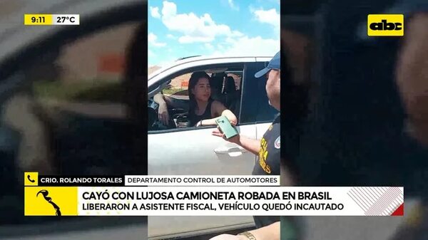 Video: asistente fiscal cae con lujosa camioneta robada en Brasil - ABC Noticias - ABC Color