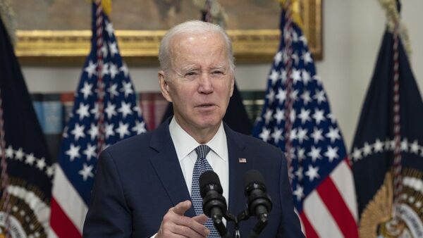 Tras quiebre de bancos, Joe Biden tranquiliza a los estadounidenses 