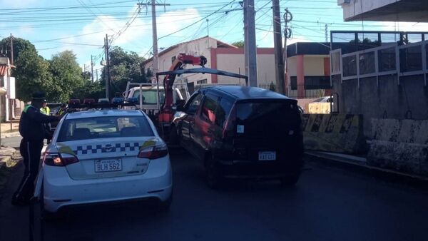 Al corralón autos mal estacionados en zona del Palacio de Justicia
