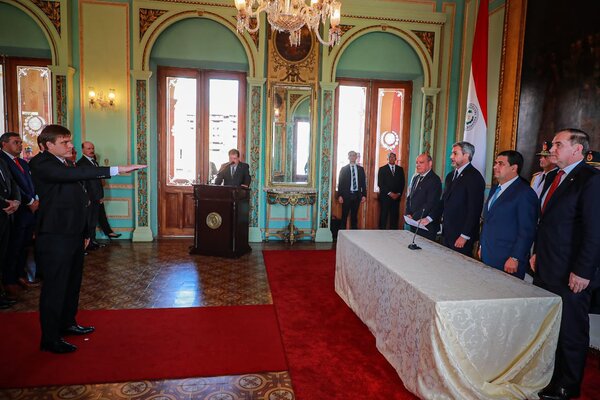 Brunetti jura como nuevo embajador ante la República Oriental de Uruguay - ADN Digital