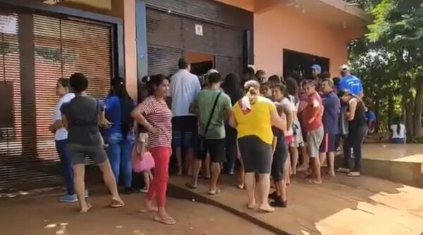 Reparten “pastillas curativas” de Chikunguña sin control médico en Ciudad del Este - ABC en el Este - ABC Color