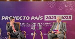 La Nación / Santiago Peña con mayor conocimiento que Efraín en conversatorio con el sector industrial, dice titular de la UIP