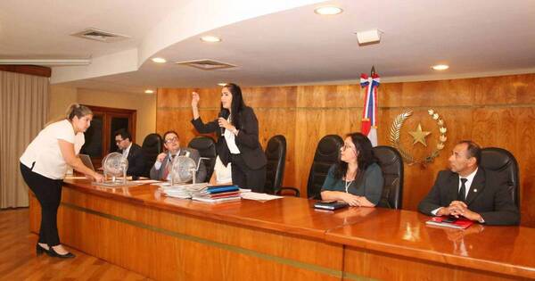 La Nación / Se realizó sorteo de rematadores para la subasta de vehículos del Poder Judicial