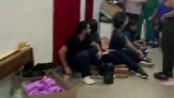 Médicos desalojados en Hospital de Calle'i: "No hay lugar de descanso"