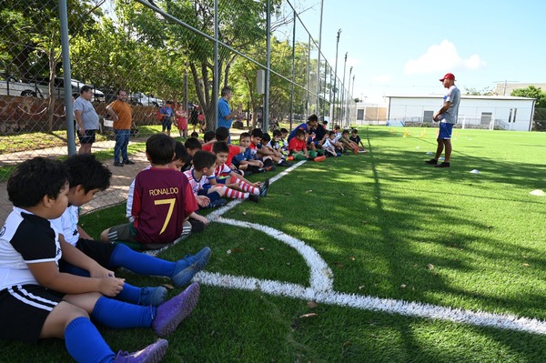 Más de 1000 niños iniciaron las Escuelas Deportivas - .::Agencia IP::.