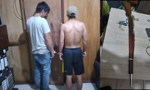 Dos detenidos por realizar disparos y portar armas de forma irregular