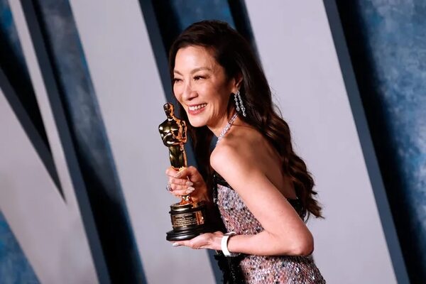 Malasia celebra a Michelle Yeoh, que hizo historia con su Óscar - Mundo - ABC Color