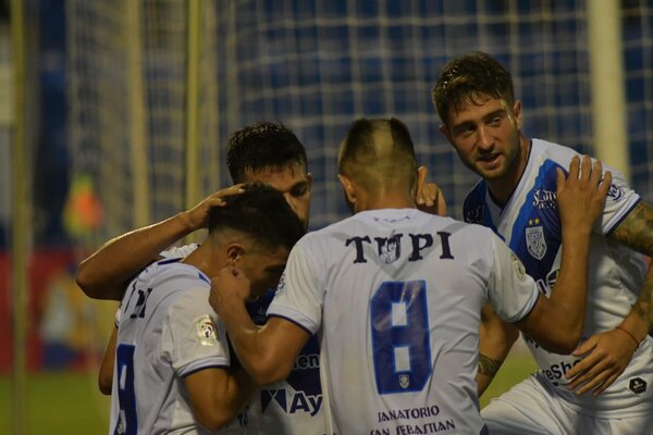 Ameliano consiguió en Villa Elisa su segunda victoria en el Apertura