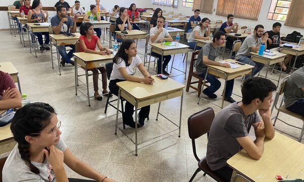 Unos 3.191 jóvenes lograron obtener el puntaje requerido para pasar a la siguiente etapa de las becas ITAIPU