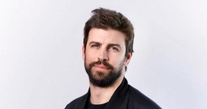 ¡Paren todo! Gerard Piqué ahora se lanza como modelo y es cañeado
