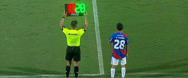 Versus / Alexis Fariña, el juvenil que le cambió la cara a Cerro Porteño