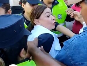 Periodista denuncia que fue torturada en la Municipalidad de San Pedro · Radio Monumental 1080 AM