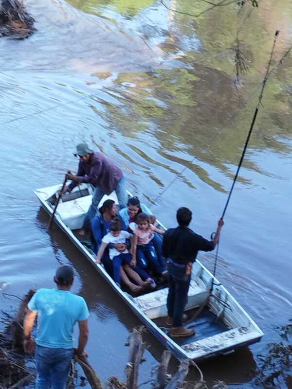 EQUIPOS DE APS ASISTEN A FAMILIAS AFECTADAS POR LA CRECIENTE DEL RIO AQUIDABÁN - La Voz del Norte