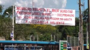 Declaran "persona no grata" a Lizarella Valiente en barrio del Cerro Lambaré