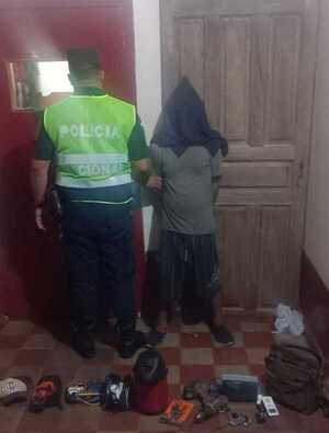 Tras hurto, aprehenden a hombre y recuperan objetos