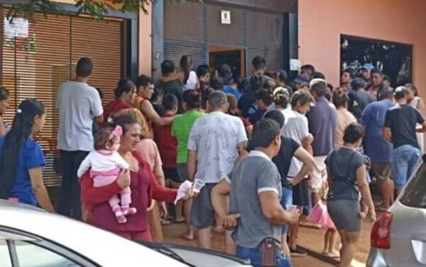 Desde SENEPA aclaran que ellos no reparten "pastillas milagrosas" y que la doña viral no es funcionaria