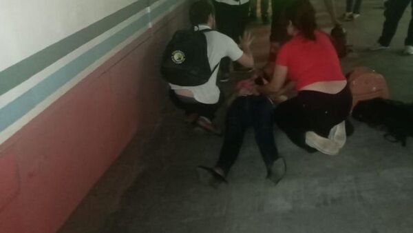 Universitaria cayó de colectivo cuando intentó bajar