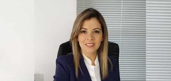 Teresa Guillén: “Es indispensable desarrollar buenas estrategias para influir en el comportamiento del consumidor” - Revista PLUS