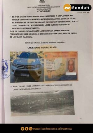 Funcionaria fiscal dice que la camioneta es de su papá y él debe responder