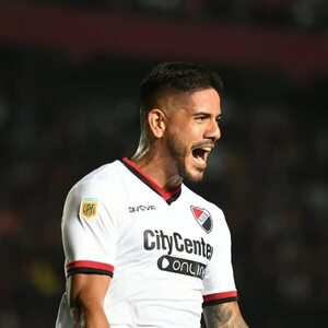 “Pollo” Recalde marcó un gol y “Conejo” Benítez falló un penal en Colón-Newell’s - Fútbol Internacional - ABC Color