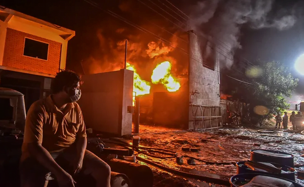 Padre e hija quedan heridos en incontrolable incendio - Noticiero Paraguay