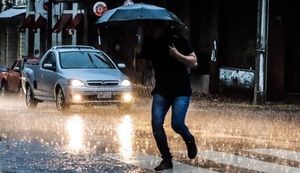 Anuncian chaparrones y tormentas para este miércoles