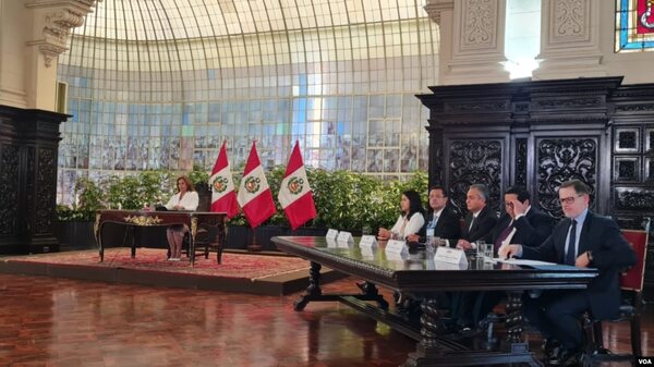 Crisis en Perú: por quinta vez, el Congreso rechazó adelantar las elecciones - .::Agencia IP::.