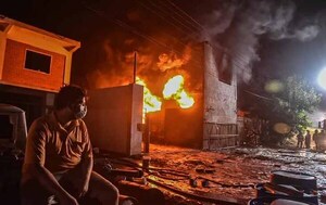 Padre e hija quedan heridos tras incendio en Villa Elisa – Prensa 5