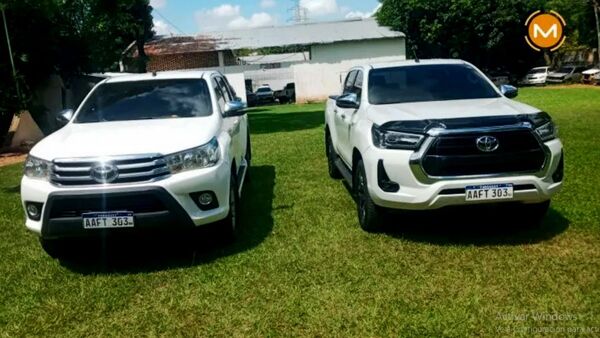 Policía investiga venta de autos lujosos con documentos falsos