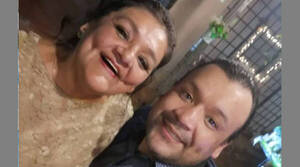 Humorista ofrece rifa por su mami que está en cuidados intensivos