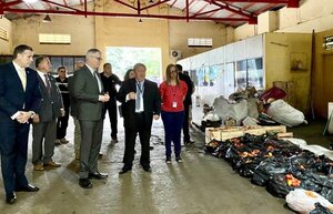 Embajador de EE.UU. visita el este del país para conocer programas de cooperación y oportunidades comerciales - .::Agencia IP::.