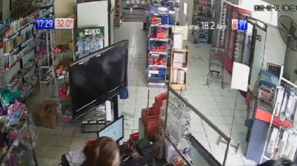 Hombre asaltó un autoservicio y víctima lo bendijo - Noticias Paraguay