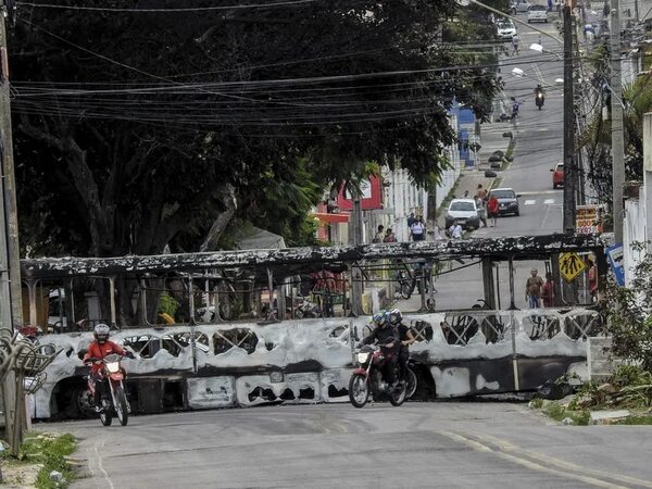 Bandas criminales lanzan ola de ataques sobre ciudades de Brasil - Mundo - ABC Color