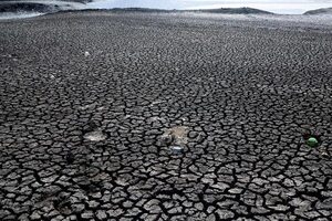 Video: Sequía azota a Uruguay - Mundo - ABC Color